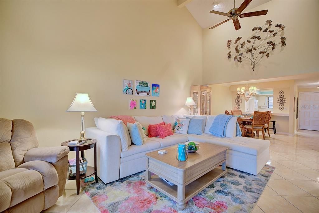 For Sale: $198,900 (2 beds, 2 baths, 1605 Square Feet)