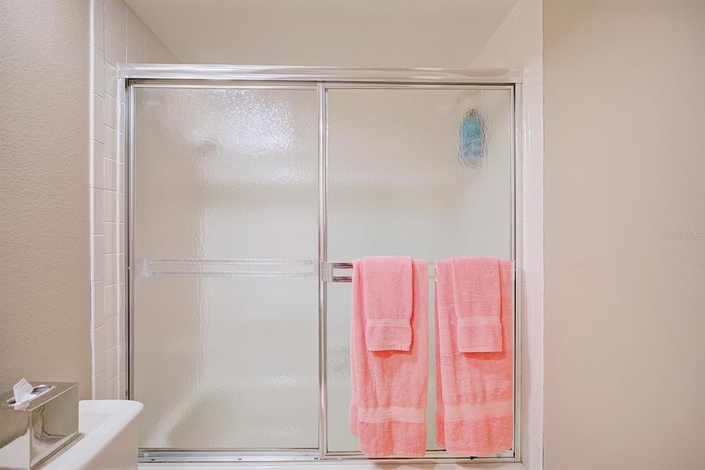 For Sale: $198,900 (2 beds, 2 baths, 1605 Square Feet)