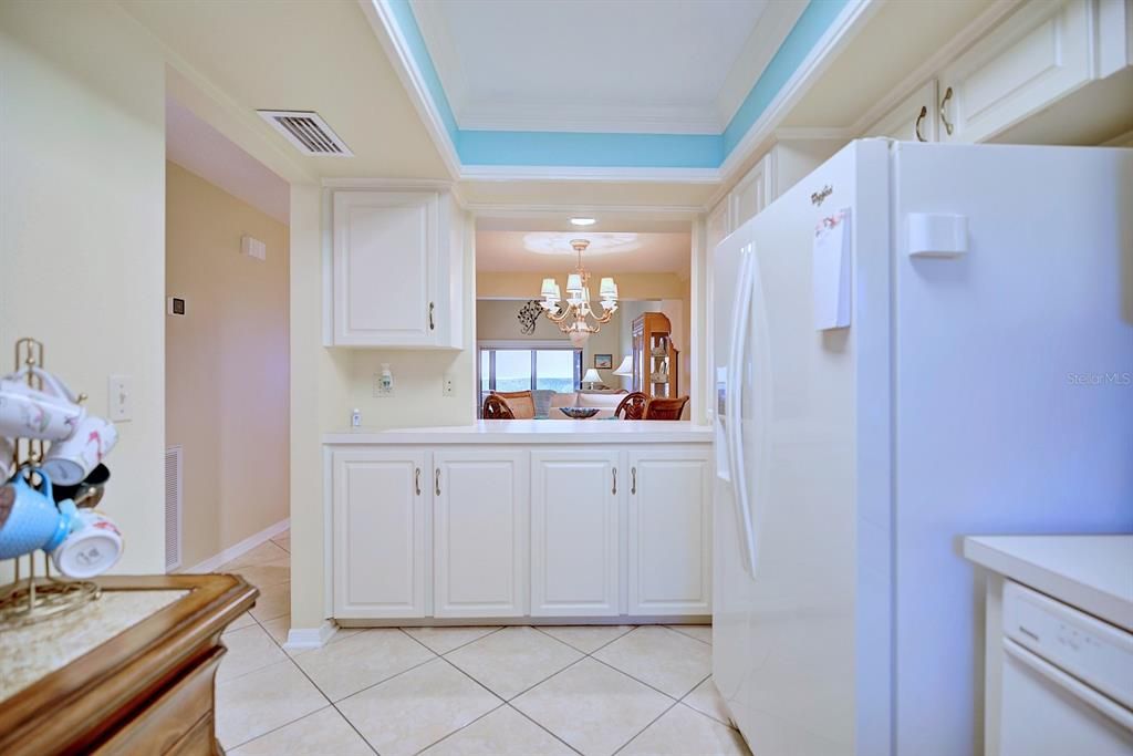 For Sale: $198,900 (2 beds, 2 baths, 1605 Square Feet)