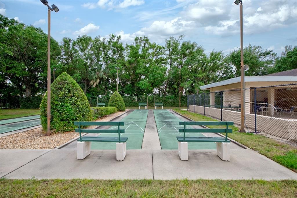 For Sale: $198,900 (2 beds, 2 baths, 1605 Square Feet)