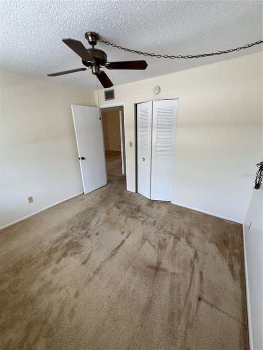 Activo con contrato: $82,000 (2 camas, 2 baños, 1035 Pies cuadrados)