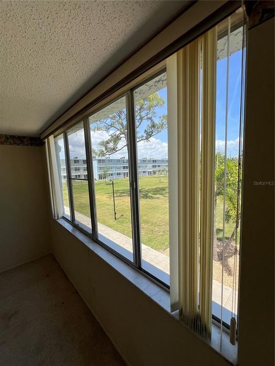 Activo con contrato: $82,000 (2 camas, 2 baños, 1035 Pies cuadrados)