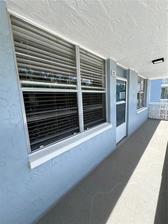 Activo con contrato: $82,000 (2 camas, 2 baños, 1035 Pies cuadrados)