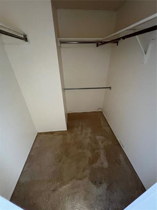 Activo con contrato: $82,000 (2 camas, 2 baños, 1035 Pies cuadrados)