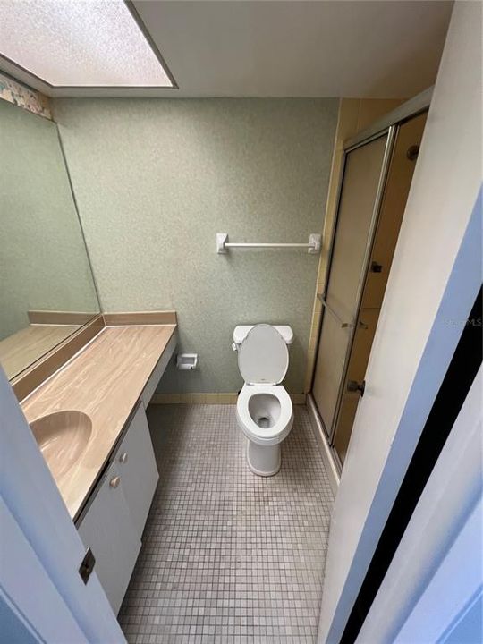 Activo con contrato: $82,000 (2 camas, 2 baños, 1035 Pies cuadrados)