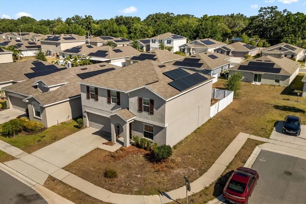 Под контрактом: $96,595 (4 спален, 2 ванн, 2655 Квадратных фут)