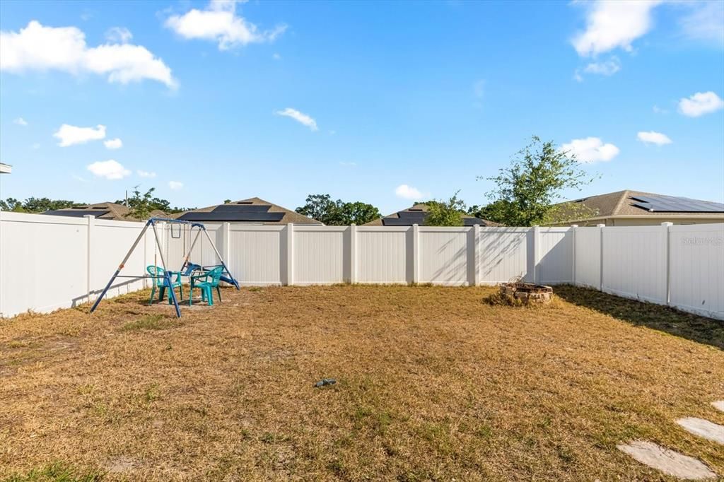 Под контрактом: $96,595 (4 спален, 2 ванн, 2655 Квадратных фут)