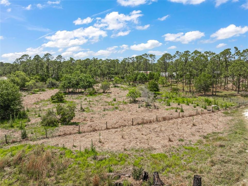 En Venta: $7,999,000 (13.83 acres)