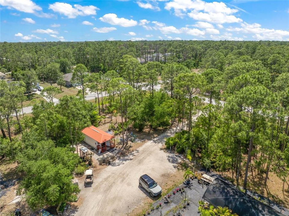 En Venta: $7,999,000 (13.83 acres)