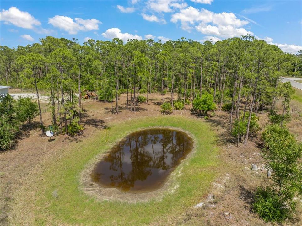 En Venta: $7,999,000 (13.83 acres)