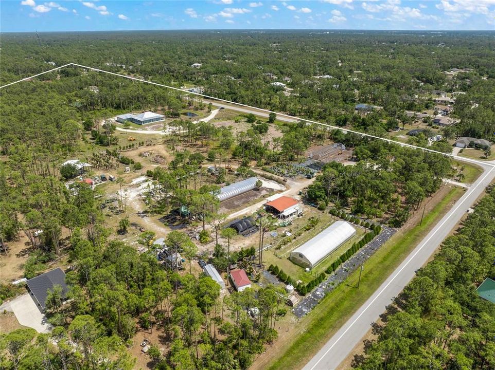 En Venta: $7,999,000 (13.83 acres)