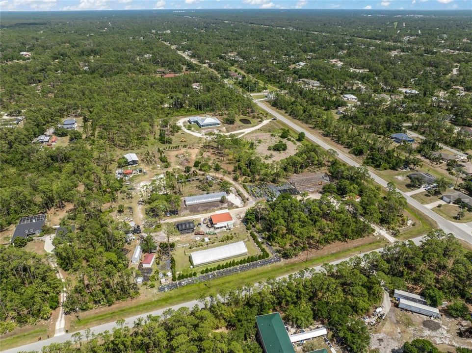 En Venta: $7,999,000 (13.83 acres)