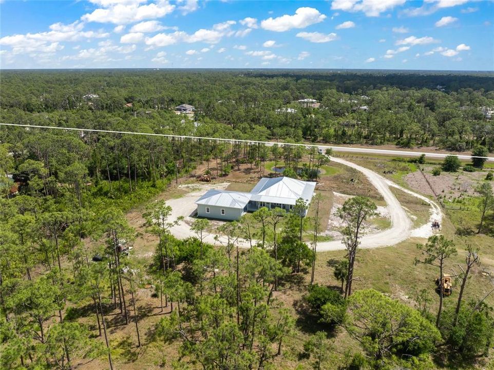 En Venta: $7,999,000 (13.83 acres)