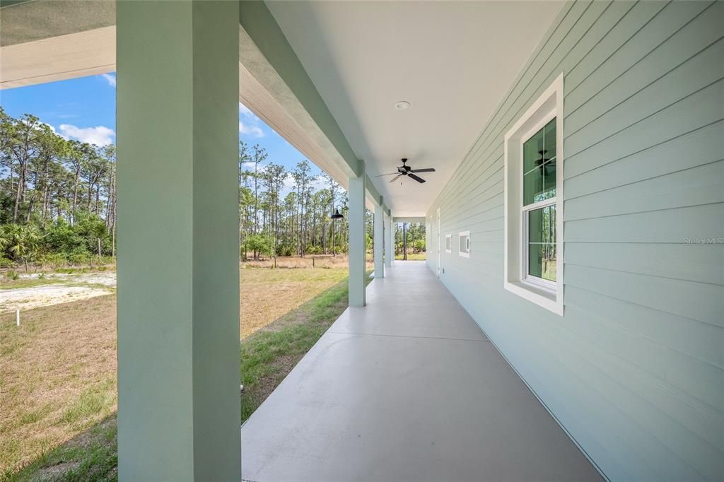 En Venta: $7,999,000 (13.83 acres)