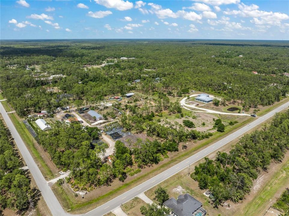 En Venta: $7,999,000 (13.83 acres)