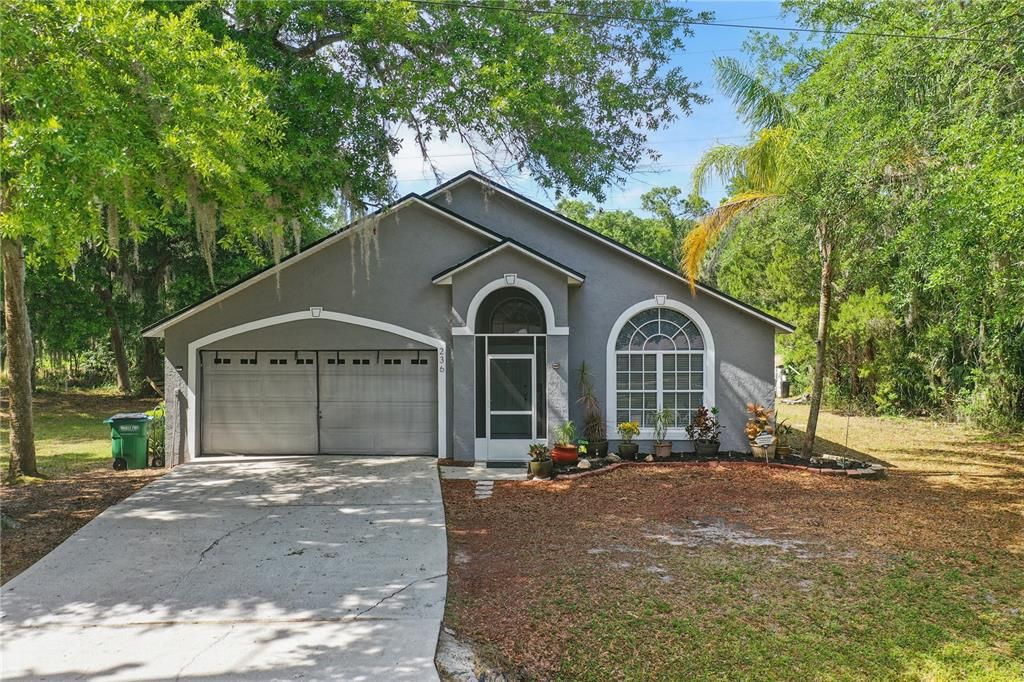 Recently Sold: $399,000 (3 beds, 2 baths, 1627 Square Feet)