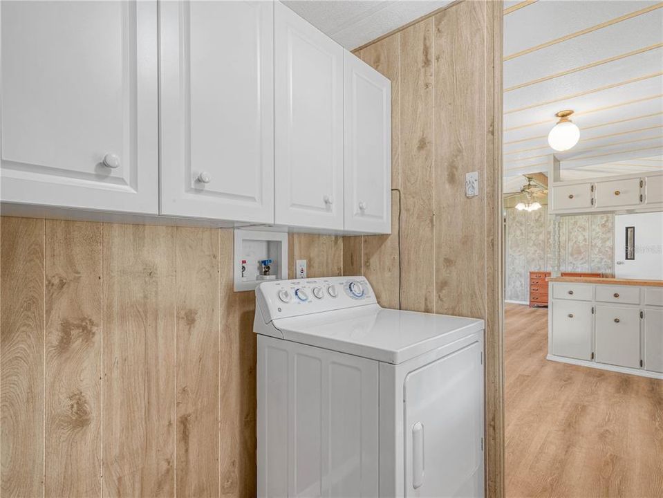 На продажу: $179,000 (2 спален, 2 ванн, 1092 Квадратных фут)