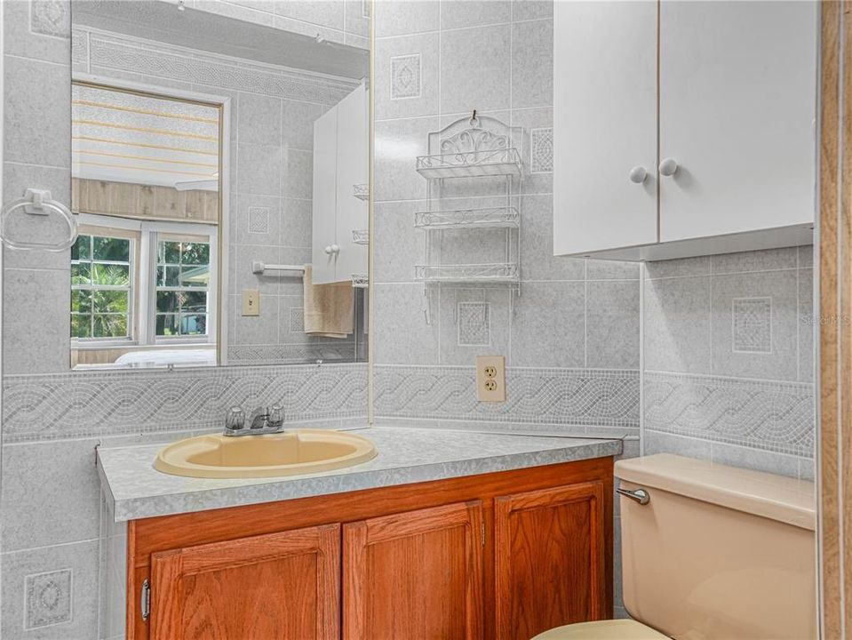 На продажу: $179,000 (2 спален, 2 ванн, 1092 Квадратных фут)