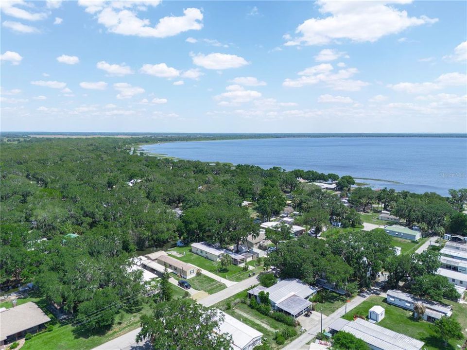 На продажу: $179,000 (2 спален, 2 ванн, 1092 Квадратных фут)