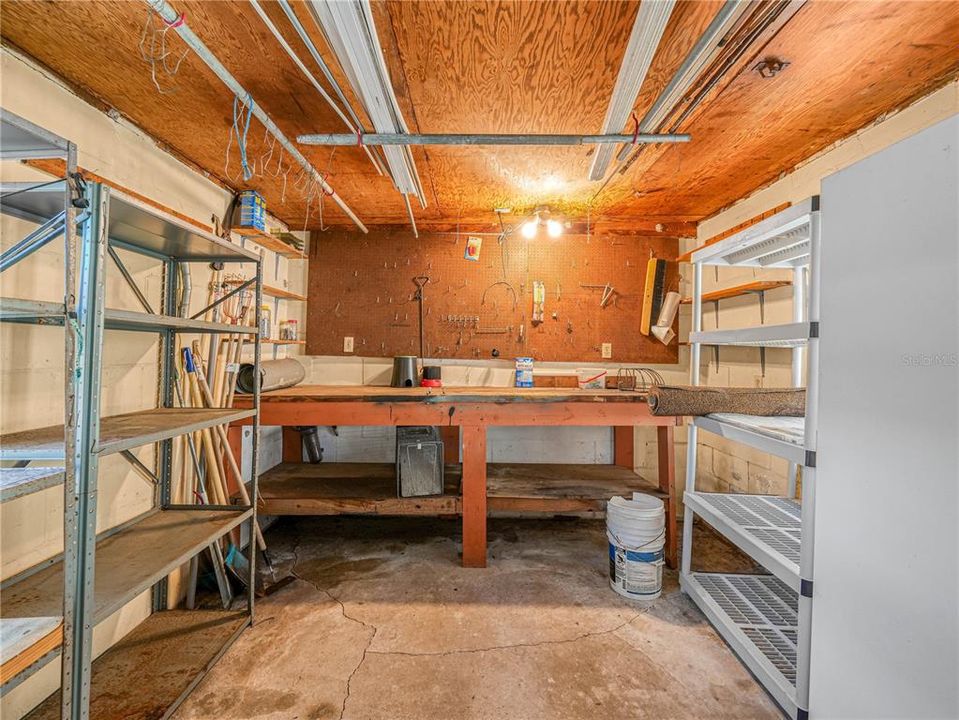 На продажу: $179,000 (2 спален, 2 ванн, 1092 Квадратных фут)