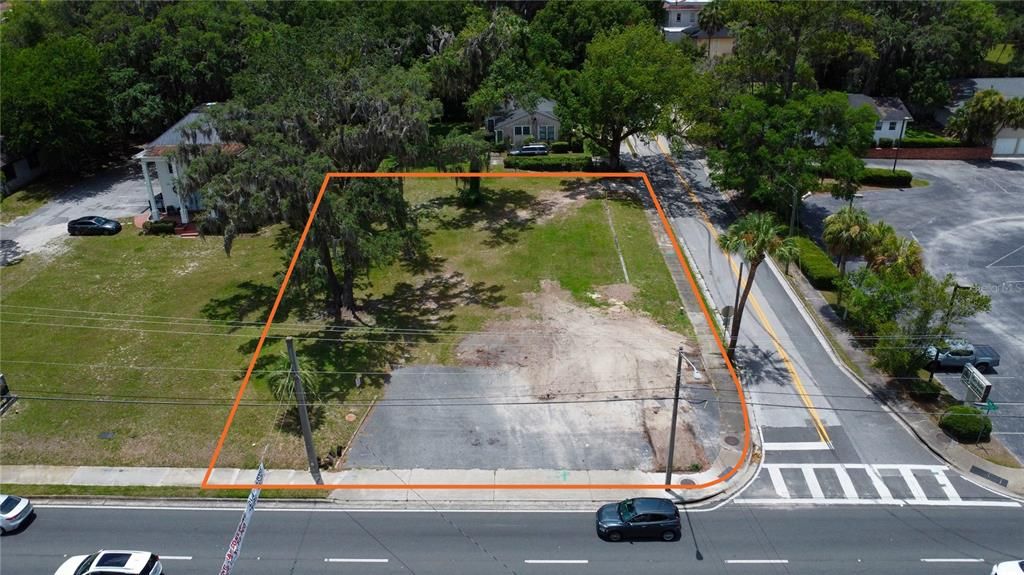 For Sale: $485,000 (0.35 acres)