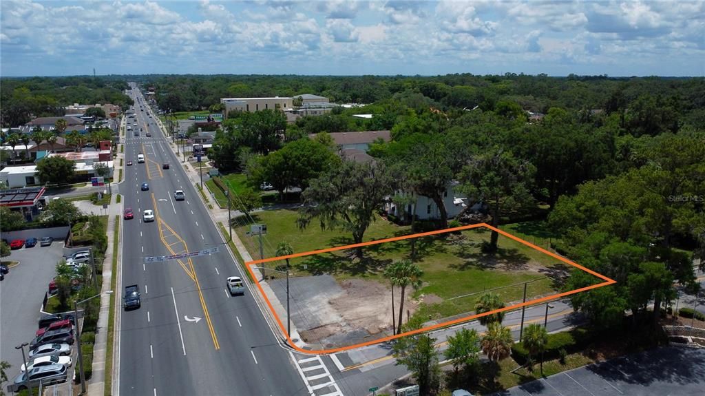 For Sale: $485,000 (0.35 acres)