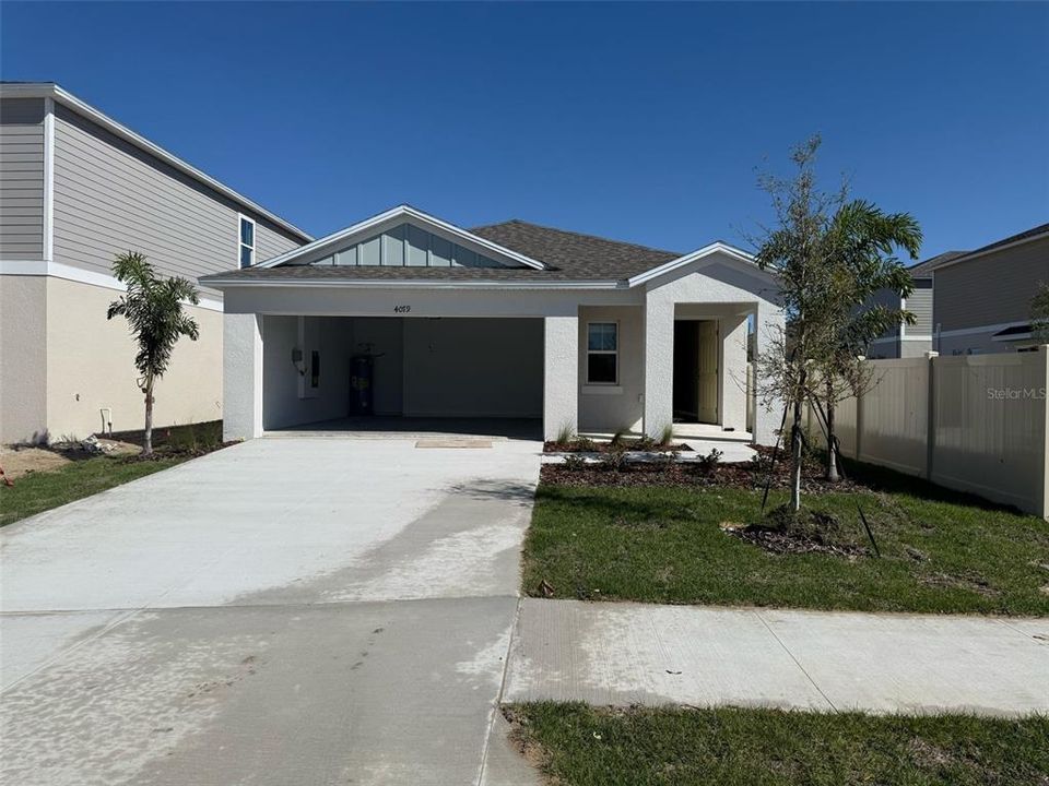 Recently Rented: $1,950 (3 beds, 2 baths, 1615 Square Feet)