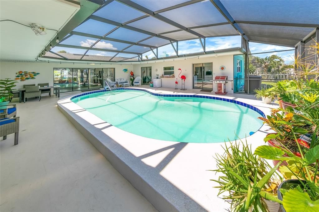 На продажу: $1,049,000 (3 спален, 2 ванн, 1906 Квадратных фут)