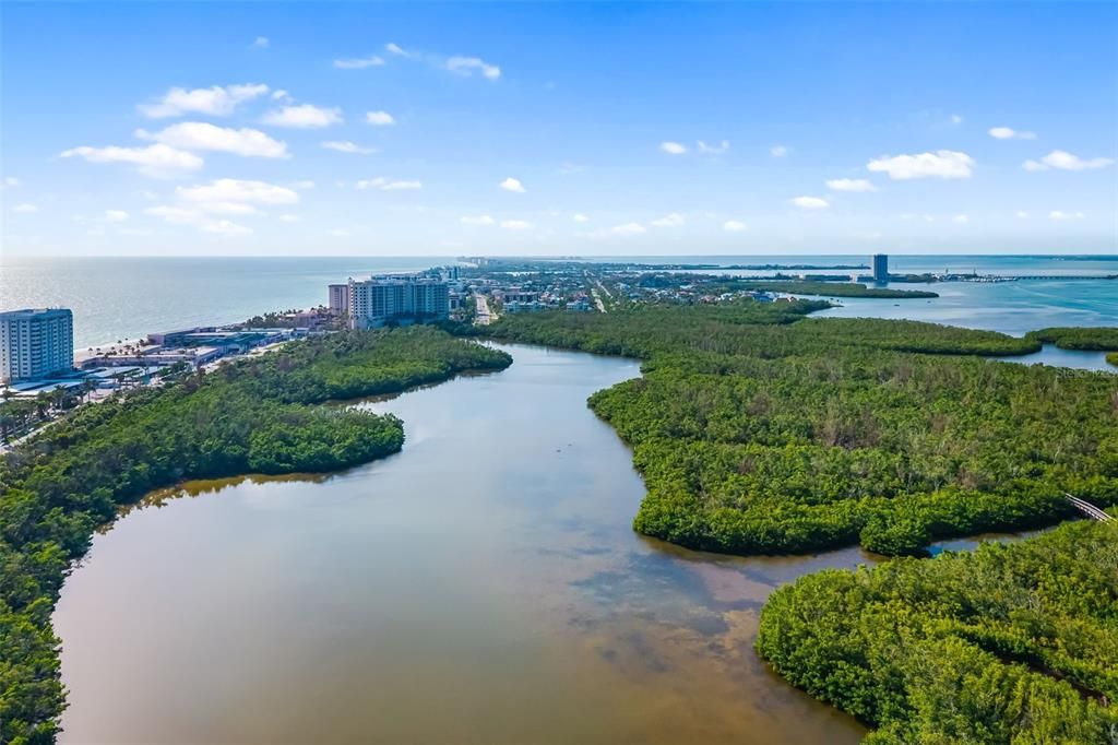 Active With Contract: $1,400,000 (2 beds, 2 baths, 1364 Square Feet)