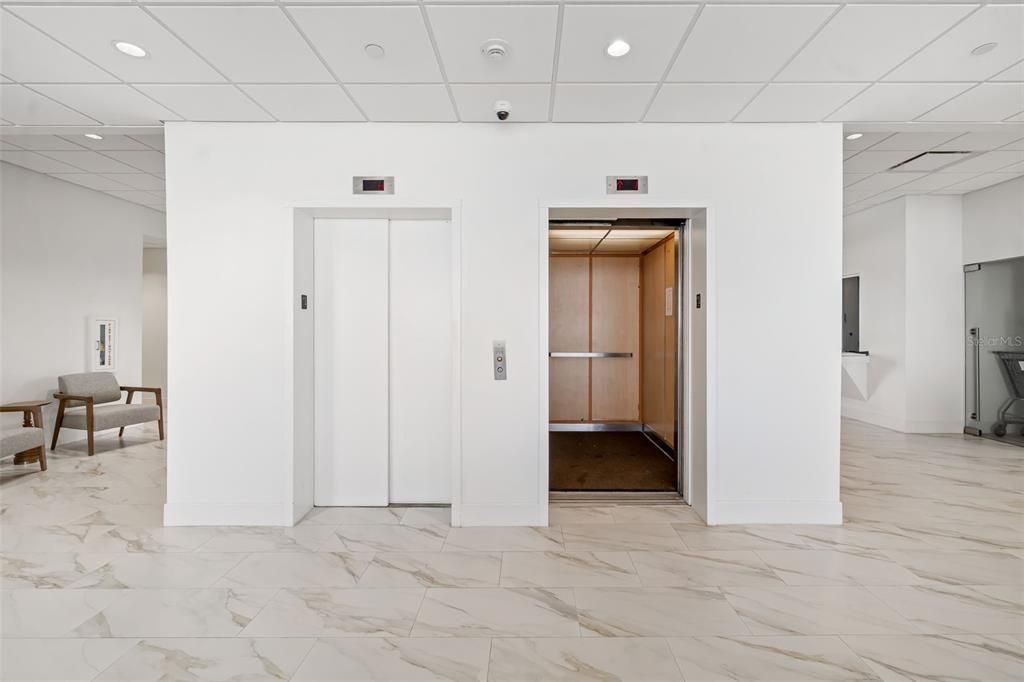 Active With Contract: $1,400,000 (2 beds, 2 baths, 1364 Square Feet)