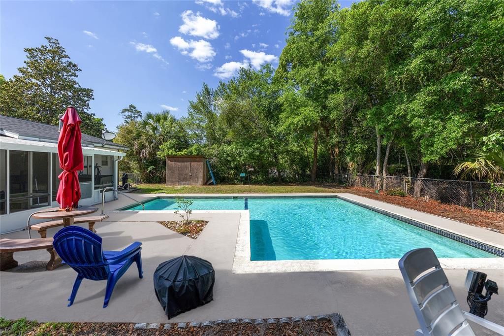 Active With Contract: $219,900 (3 beds, 2 baths, 1176 Square Feet)