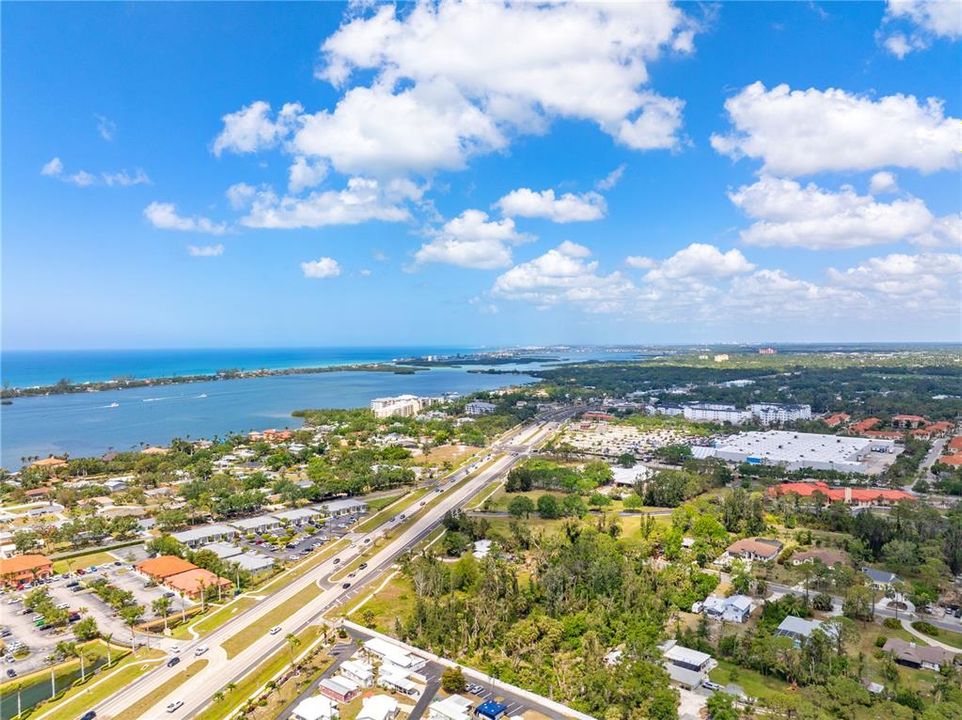 For Sale: $374,900 (0 beds, 0 baths, 1272 Square Feet)