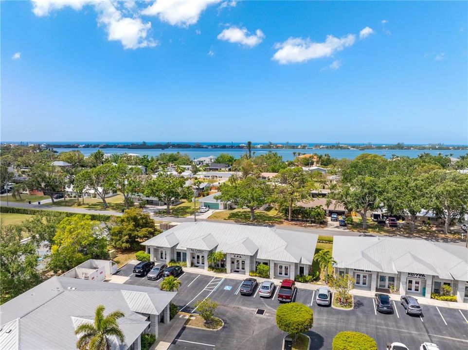 For Sale: $374,900 (0 beds, 0 baths, 1272 Square Feet)