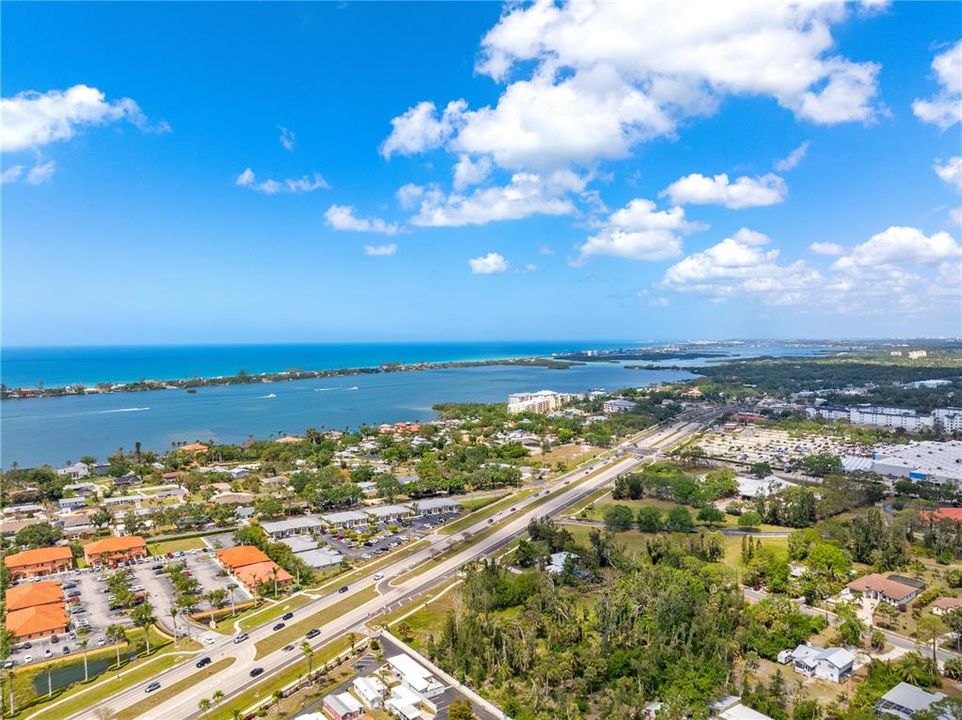 For Sale: $374,900 (0 beds, 0 baths, 1272 Square Feet)