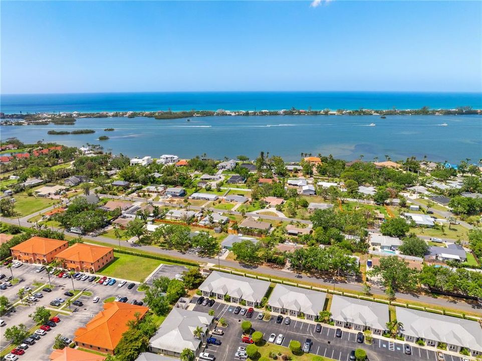 For Sale: $374,900 (0 beds, 0 baths, 1272 Square Feet)