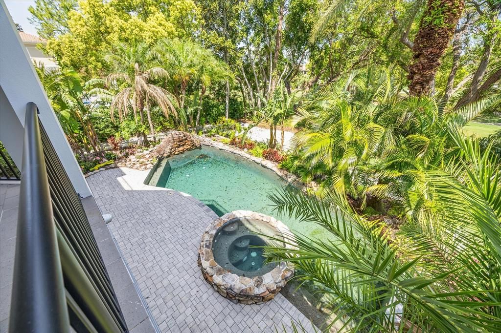 For Sale: $3,900,000 (5 beds, 7 baths, 9100 Square Feet)