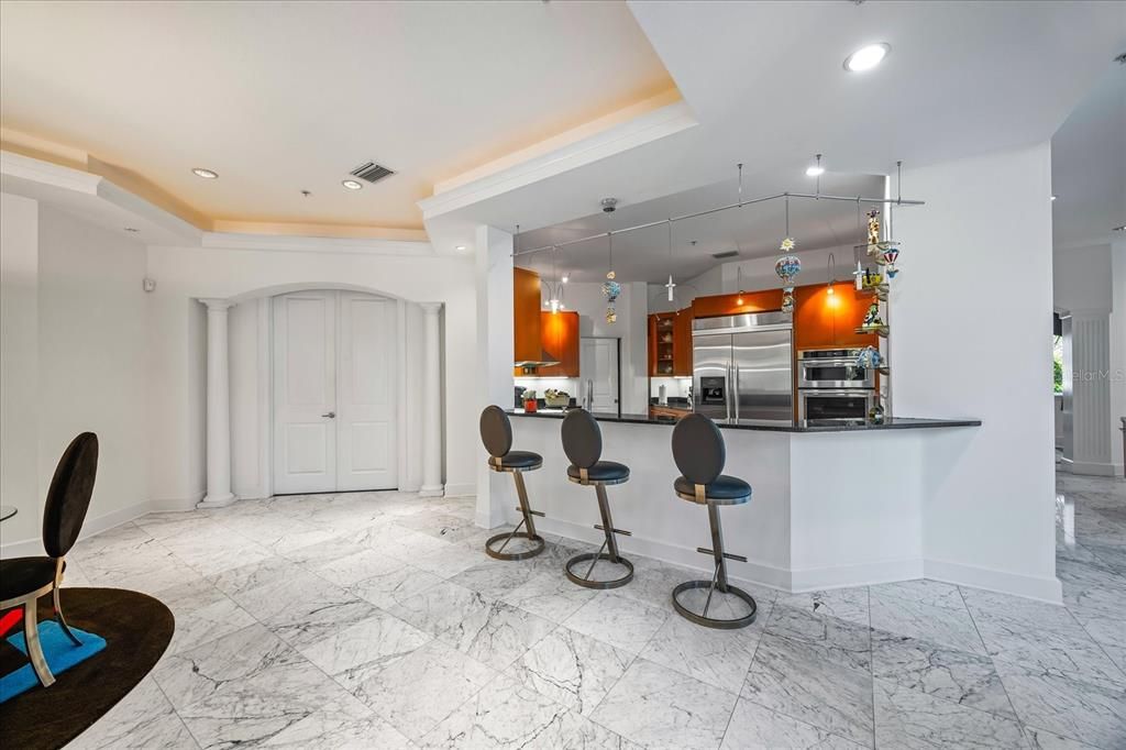 For Sale: $3,900,000 (5 beds, 7 baths, 9100 Square Feet)