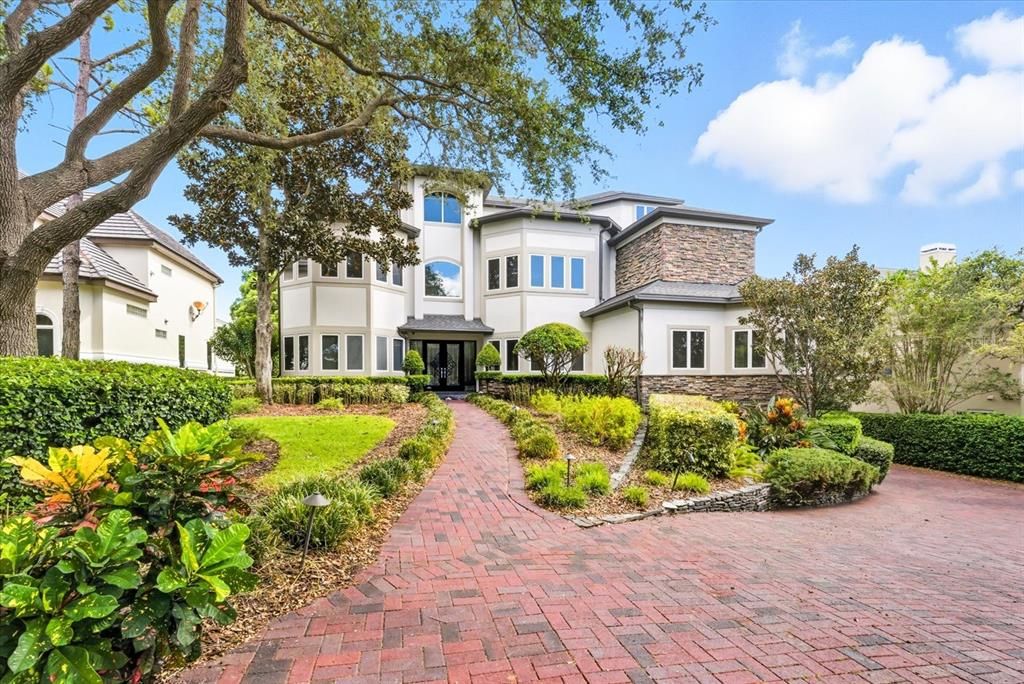 For Sale: $3,900,000 (5 beds, 7 baths, 9100 Square Feet)