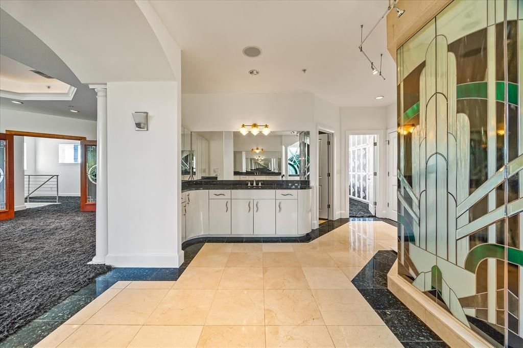 For Sale: $3,900,000 (5 beds, 7 baths, 9100 Square Feet)