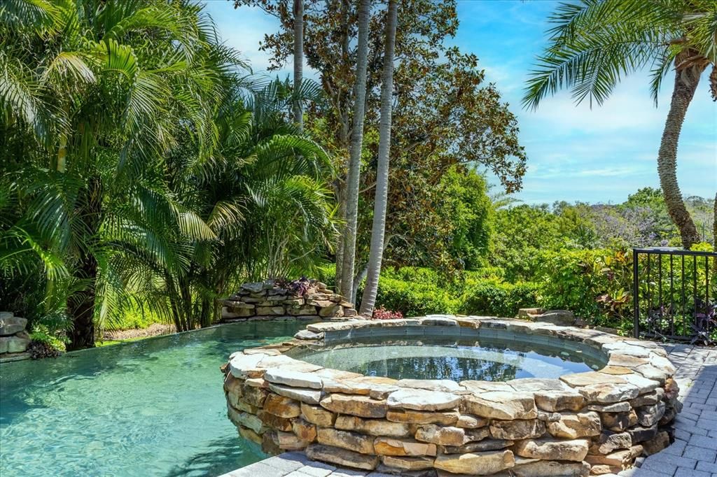 For Sale: $3,900,000 (5 beds, 7 baths, 9100 Square Feet)