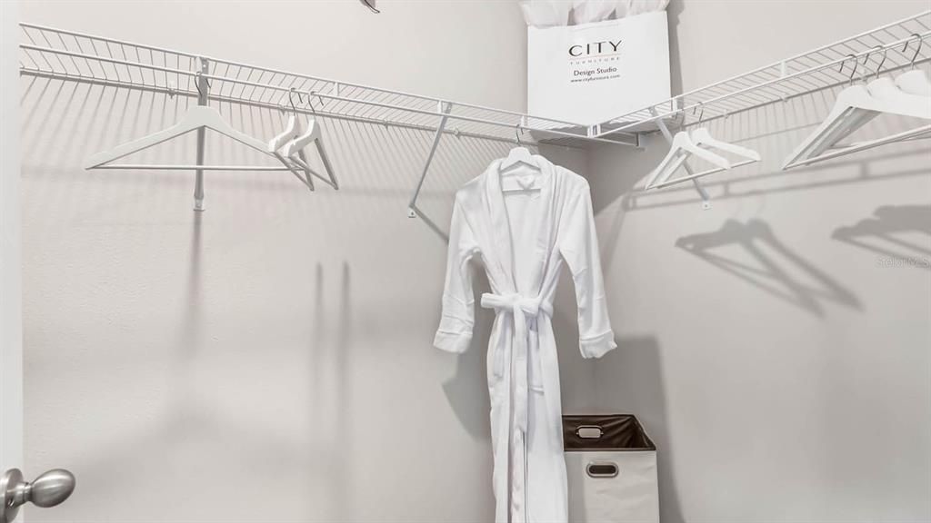 Active With Contract: $296,490 (4 beds, 2 baths, 1665 Square Feet)