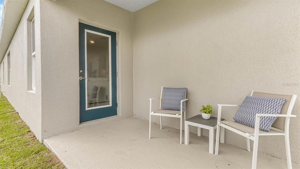 Active With Contract: $296,490 (4 beds, 2 baths, 1665 Square Feet)