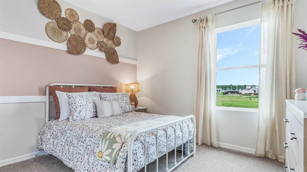 Active With Contract: $296,490 (4 beds, 2 baths, 1665 Square Feet)