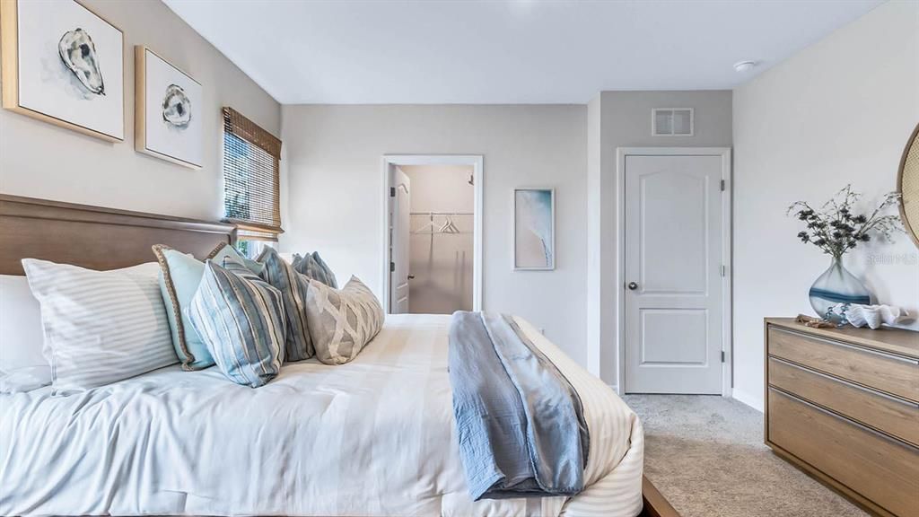 Active With Contract: $296,490 (4 beds, 2 baths, 1665 Square Feet)