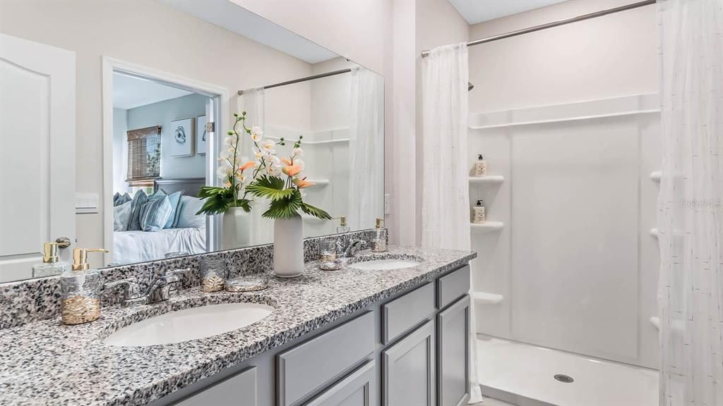 Active With Contract: $296,490 (4 beds, 2 baths, 1665 Square Feet)