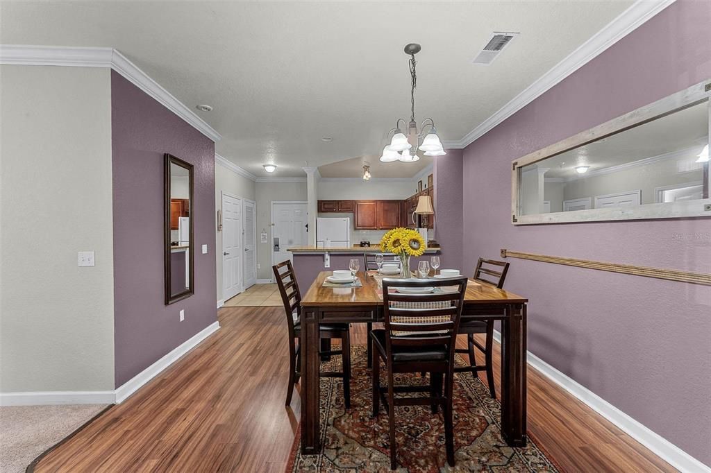 Active With Contract: $174,999 (2 beds, 2 baths, 1134 Square Feet)