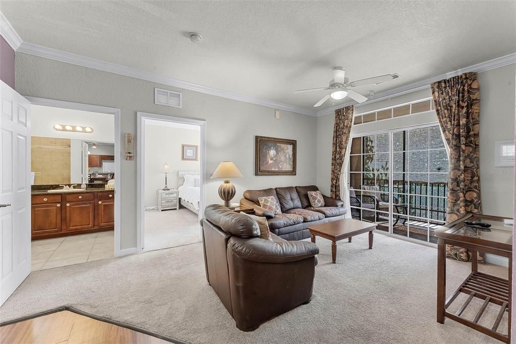 Active With Contract: $174,999 (2 beds, 2 baths, 1134 Square Feet)