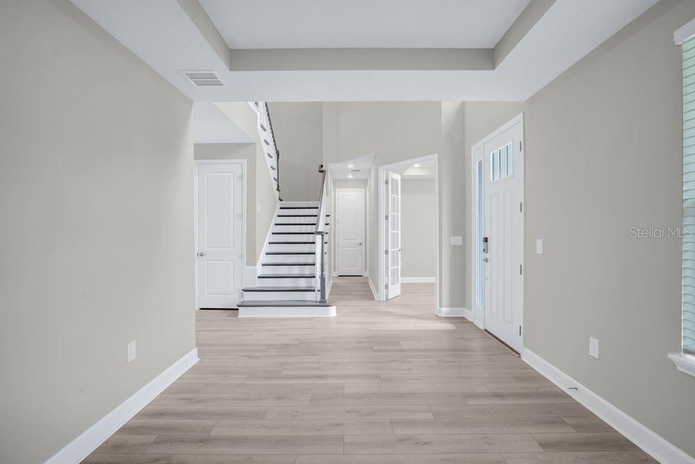 For Sale: $659,999 (5 beds, 4 baths, 3835 Square Feet)