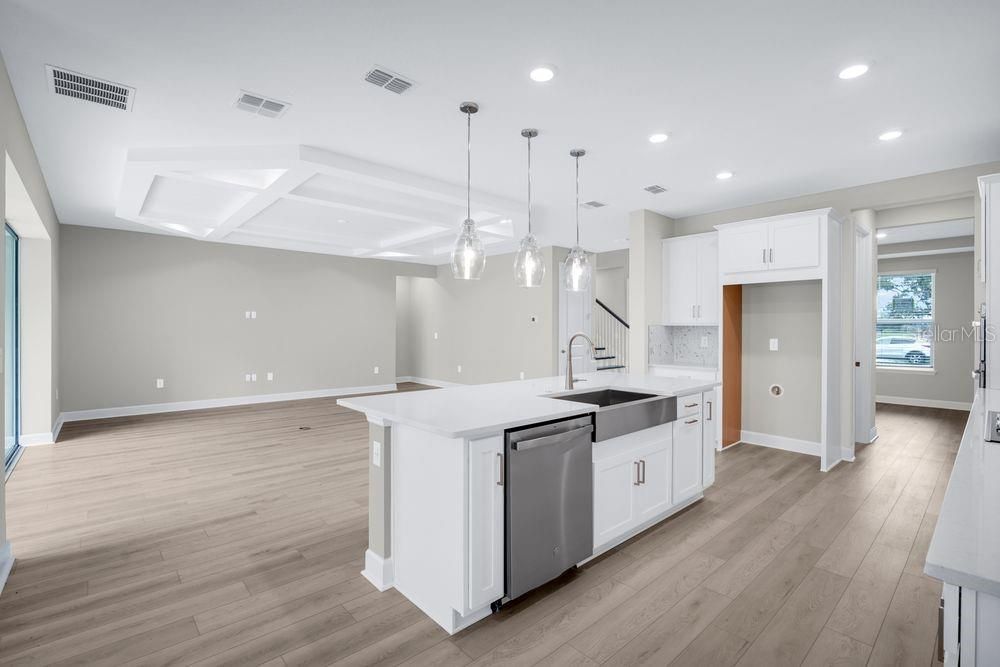 For Sale: $659,999 (5 beds, 4 baths, 3835 Square Feet)