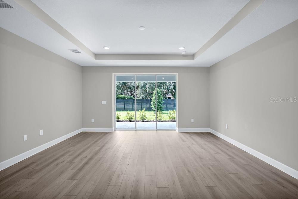 For Sale: $659,999 (5 beds, 4 baths, 3835 Square Feet)